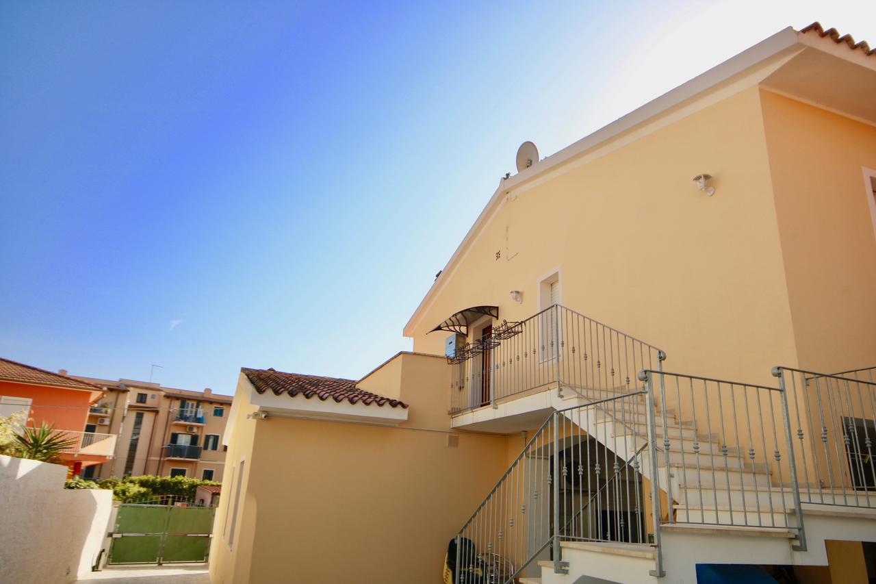 Hotel Casa Degli Ospiti Olbia Exterior foto